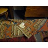 Large good quality rug, est 80-120