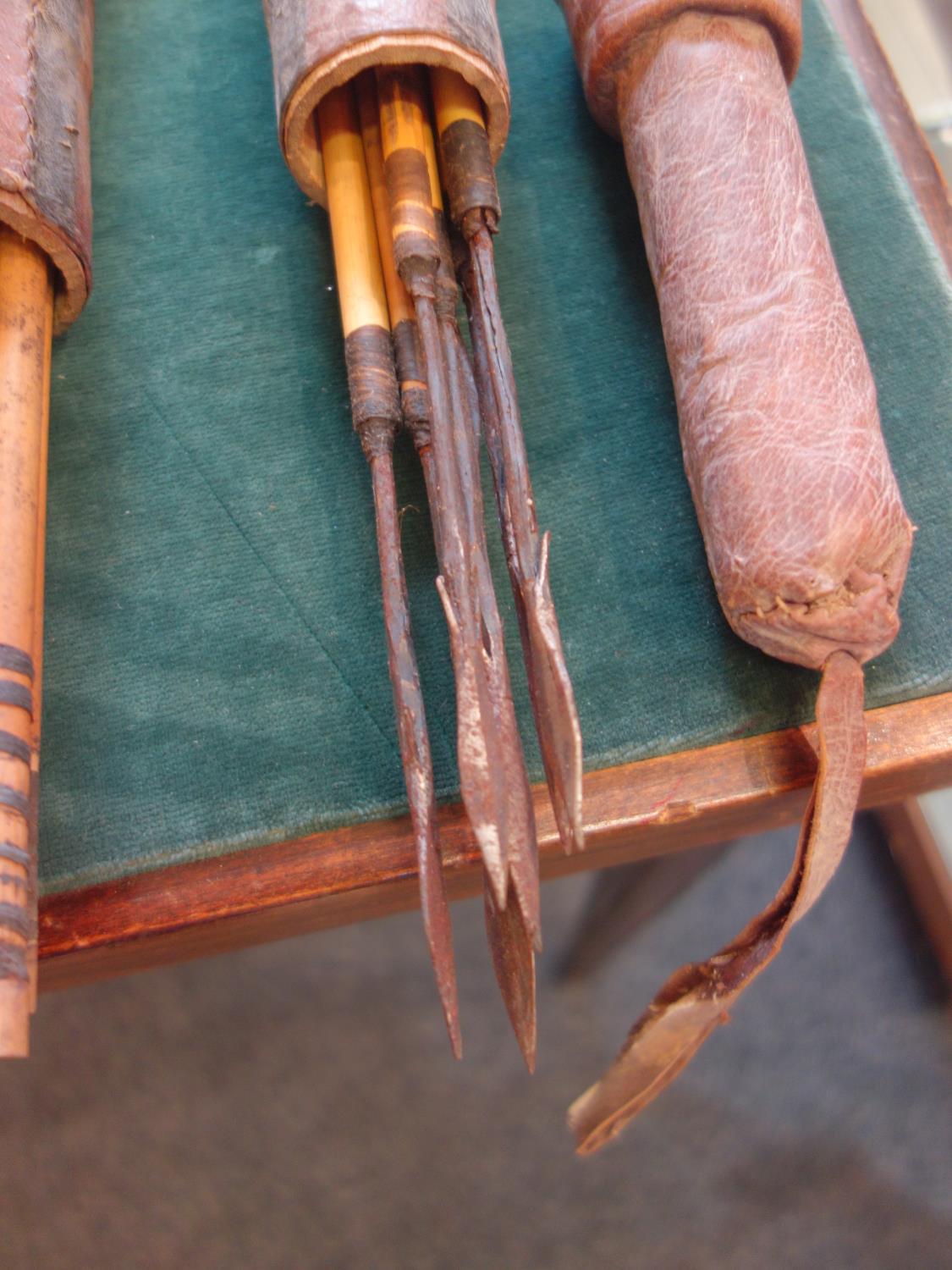 Antique African arrows made from bamboo housed in 2 bamboo carrying cases with leather highlights 16 - Image 3 of 3