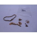 Selection of 9ct gold items