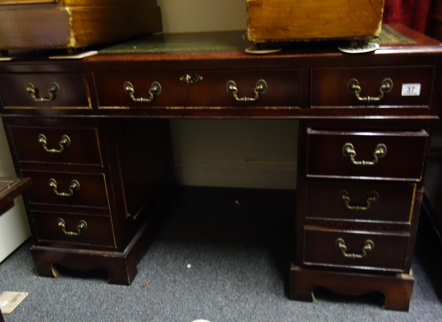 Victorian style mahogany pedestal desk antique style est 100-200