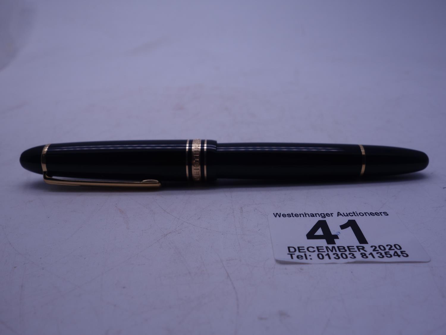 Mont Blanc Fountain Pen, black pen model 4810 with a 14ct GOLD nib,