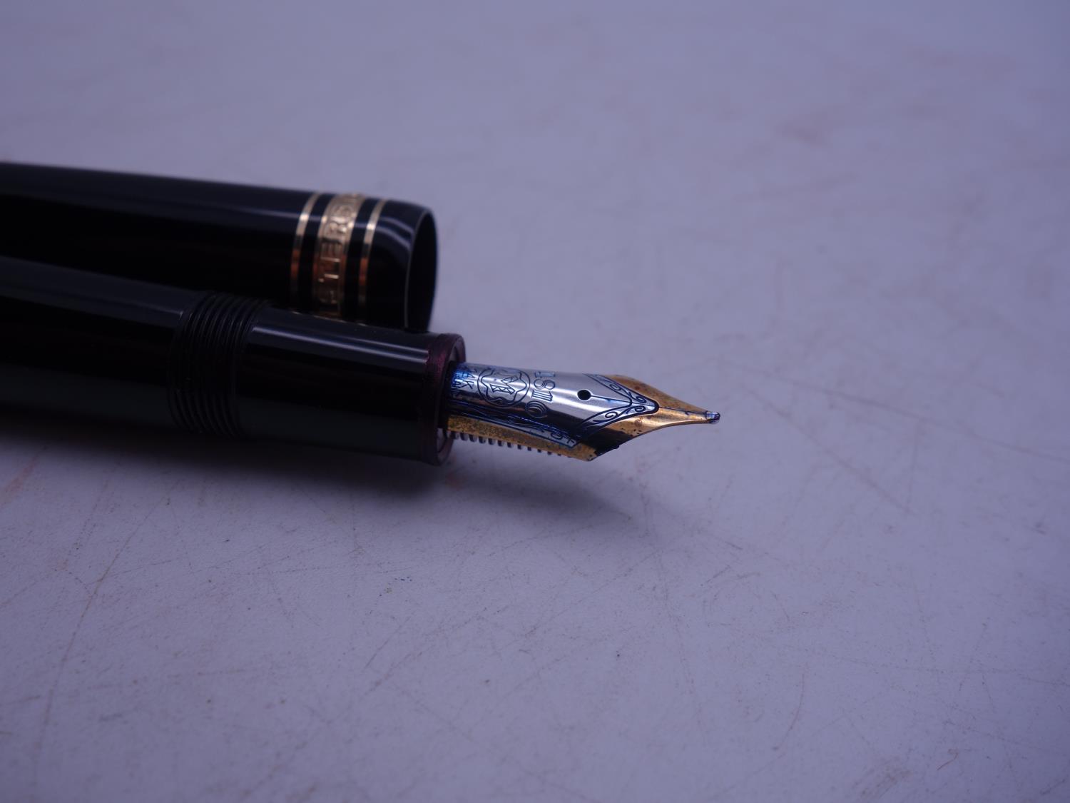 Mont Blanc Fountain Pen, black pen model 4810 with a 14ct GOLD nib, - Image 2 of 3