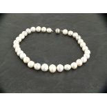 Pearl necklace with satin effect, 9ct white gold ball clasp