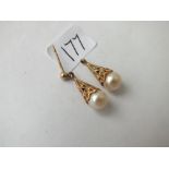 Pair 9ct pearl drop earrings