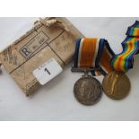 A pair of WWI medals to PTE. H. G. Parish to Middx Regiment Boxed (No 6 61674)