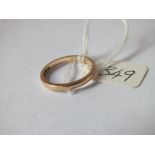 Narrow 9ct wedding band approx size N 2.1g