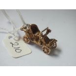 9ct car charm of good detail 4.8g