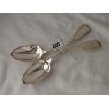 Pair of good Victorian fiddle pattern table spoons, Lon 1882 by JA JS 148g.