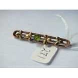 9ct green stone bar brooch 2.5g inc