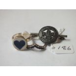 Two silver stone set rings and a Girl Guide brooch