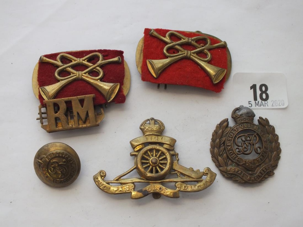 Various cap badges etc