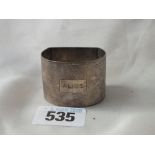 Heavy engine turned D shaped napkin ring, Lon 30g.