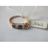 18ct gold sapphire & diamond 5 stone ring approx size S