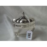 Boat shaped tea caddy with incurved corners, hinged cover, 3.5” wide Shef 1926 by W & H 128g.