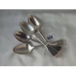 Set of four fiddle pattern dessert spoons, Lon 1844 by WE 220g.