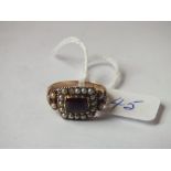 Antique pearl and garnet ring (1 pearl missing)