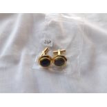 Victorian 18ct gold and pearl cufflinks 6.4g inc