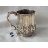 Georgian christening mug with stylised leaf embossed lower sides, 4” over handle Lon 1826 152g.