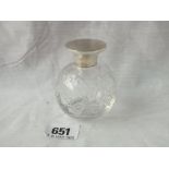 Salt bottle with cut glass body – 3” high