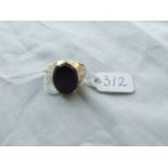 9ct hallmarked oval topped onyx signet ring – size R – 5gms
