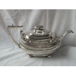 George III boat shaped tea pot with shell decoration – 1815 by Eanes & Barnard – 674gms