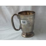 Plain pint tankard with scroll handle – 5” high – Sheff 1941 – 336gms