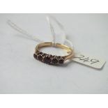 18ct gold five stone garnet ring approx. size N 3.3g inc