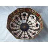 Octagonal Crown Darby fruit bowl – 9.5” wide