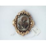 Victorian gold mounted memorial brooch with phot portrait at back