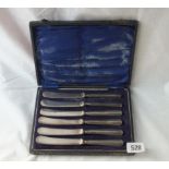 Set of 6 silver handled tea knives in fitted case – Sheff 1923