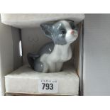 Boxed figure of expectant cat - 4” high