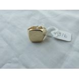 9ct hallmarked signet ring with cushion shaped top – size V – 8.9gms