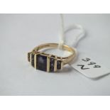 14ct sapphire set deco style ring – size M – 3.3gms