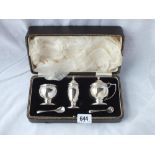 Good boxed cruet set with Celtic style rim – B’ham 1936