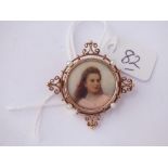 14ct rose gold locket brooch mounted with pearls to the frame 8.2g inc