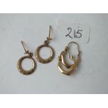 Two pairs 9ct hoop earrings