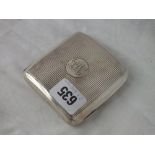 Cigarette case of curved outline – B’ham 1899, 117g