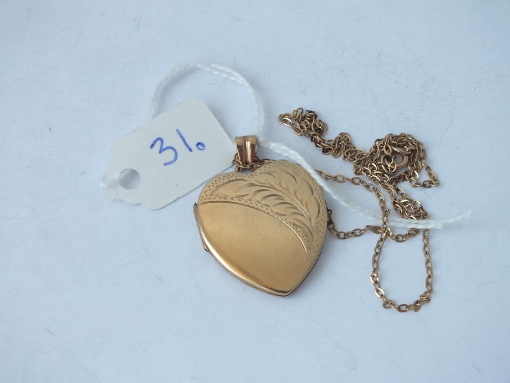 9ct back and front hinged locket on 9ct chain, 6.8g