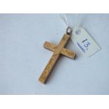 9ct cross engraved with scrolls, 2g