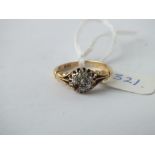 Diamond cluster ring (1 stone missing) in 18ct mount, size H/I, 3g