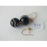 Pair of agate branded ear pendants set in gold