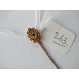 Victorian sapphire mounted stick pin in 15ct