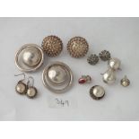 6 pairs of silver earrings, 61g