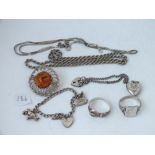 Bag of silver brooches, rings etc.,