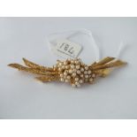 Boucher design pearl spray brooch (80412)