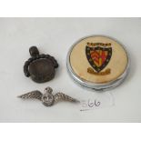 Silver winged brooch, a compact etc.,