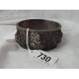 Good quality Indian link bracelet, decorated in base relief