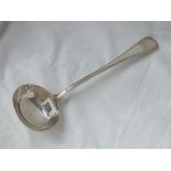 A late Victorian military thread pattern soup ladle – Sheffield 1899, 225g