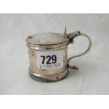 A drum mustard pot with B.G.L – Chester 1921, 125g