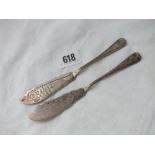 Two bright cut engraved butter knives – Sheffield 1903 etc.,